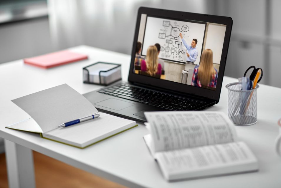 Comment choisir la formation en ligne adaptée à votre projet professionnel ?