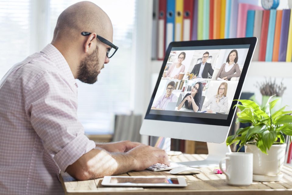 Comment faire évoluer votre entreprise vers un modèle hybride efficace?